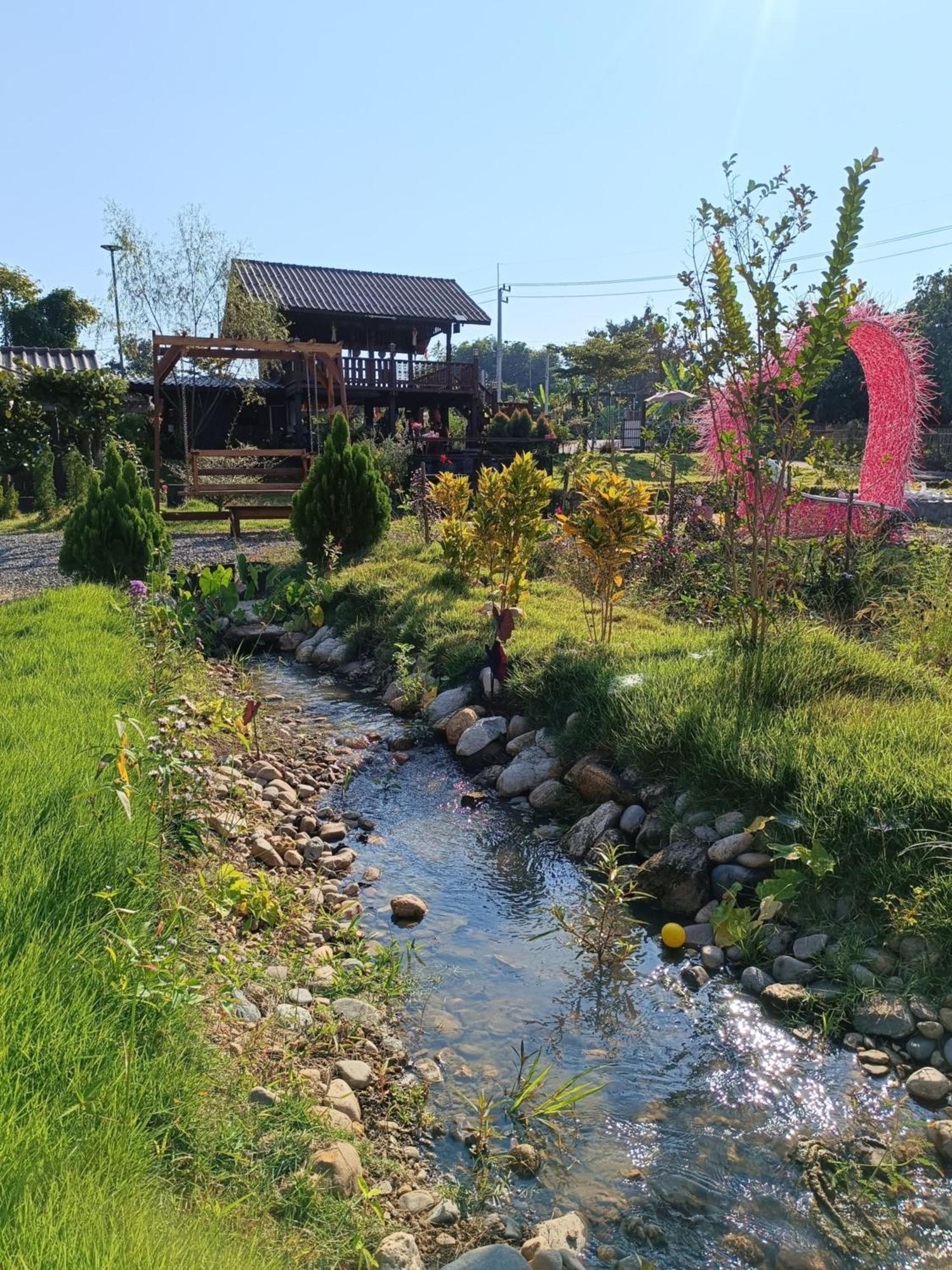 ม่วนใจ๋ปันสุข โฮมสเตย์แอนคาเฟ่ Muanjai Punsuk Homestay And Cafe Chom Thong Exterior photo